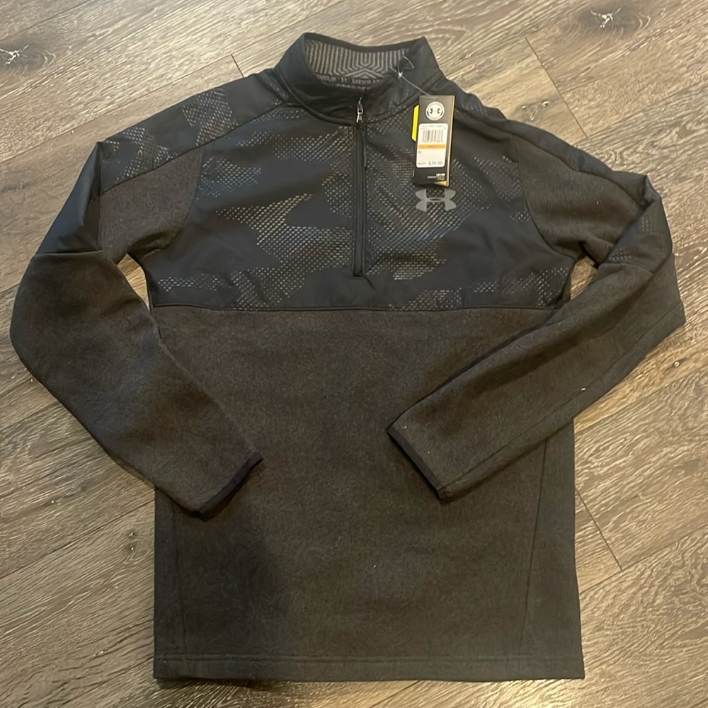 Gray under armor infrared jogger sweatshirt ready for any season to work out in